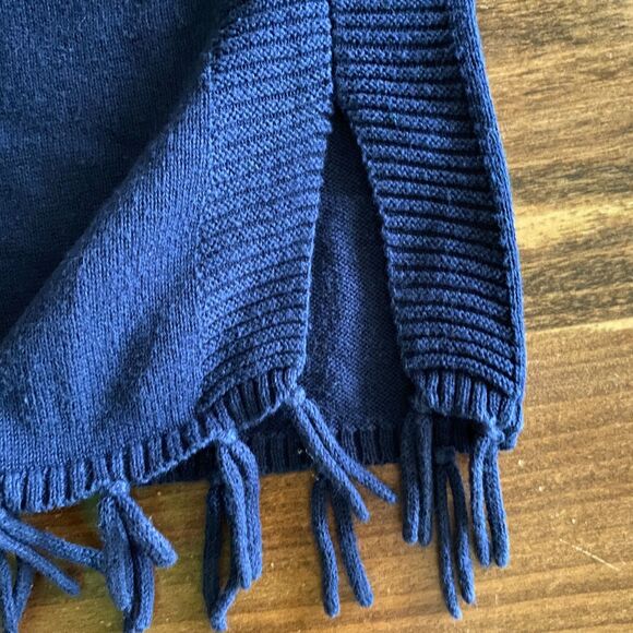 Lilly Pulitzer Navy Fringe Sweater Girls' XL (12/14) - Picture 7 of 10